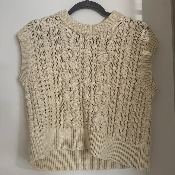 Velvet by Graham & Spencer Cream Crew Neck Cable Knit Sweater - Picture 4 of 6